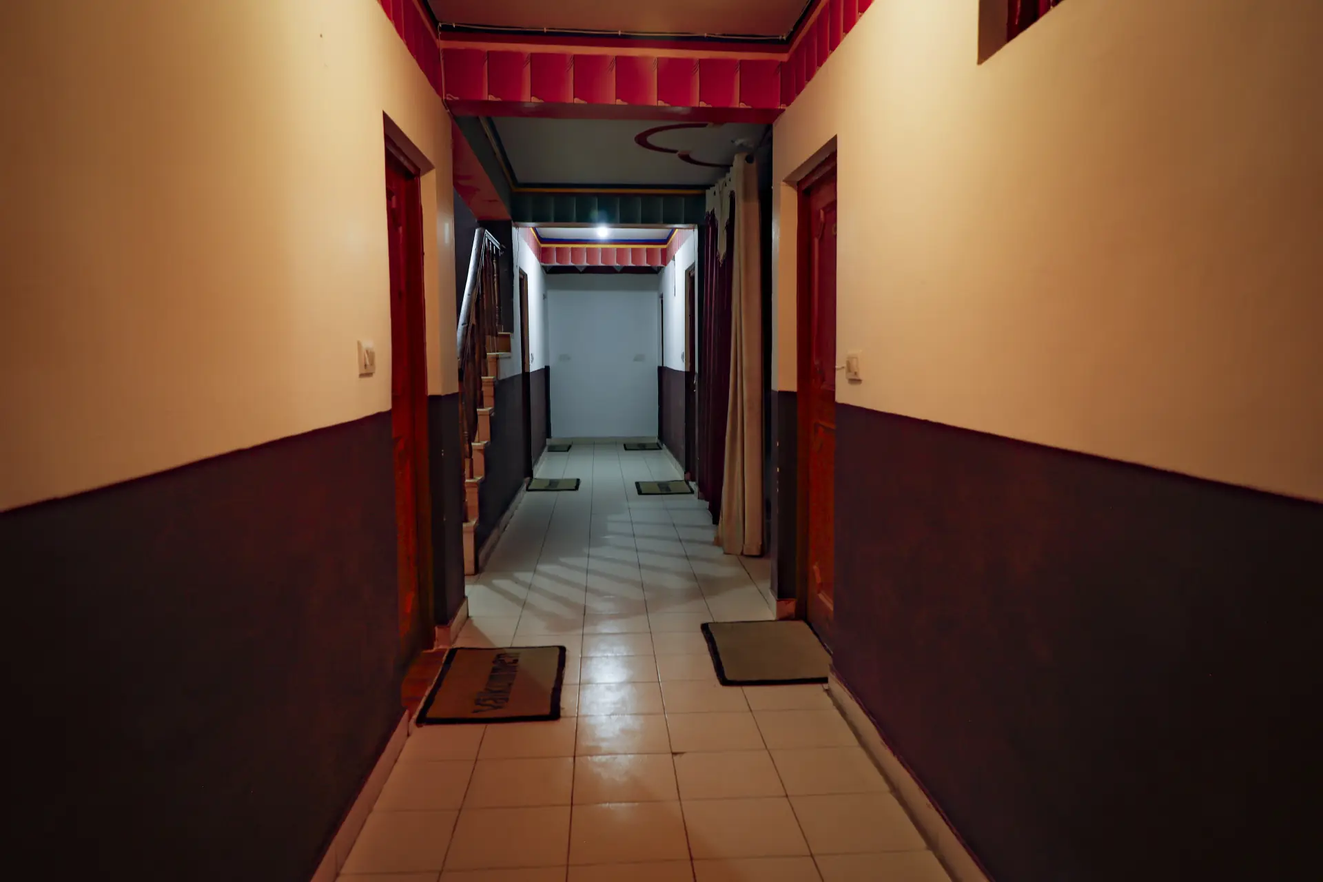 Lobby and common area at The Delek House Kaza boutique hotel — photo 2