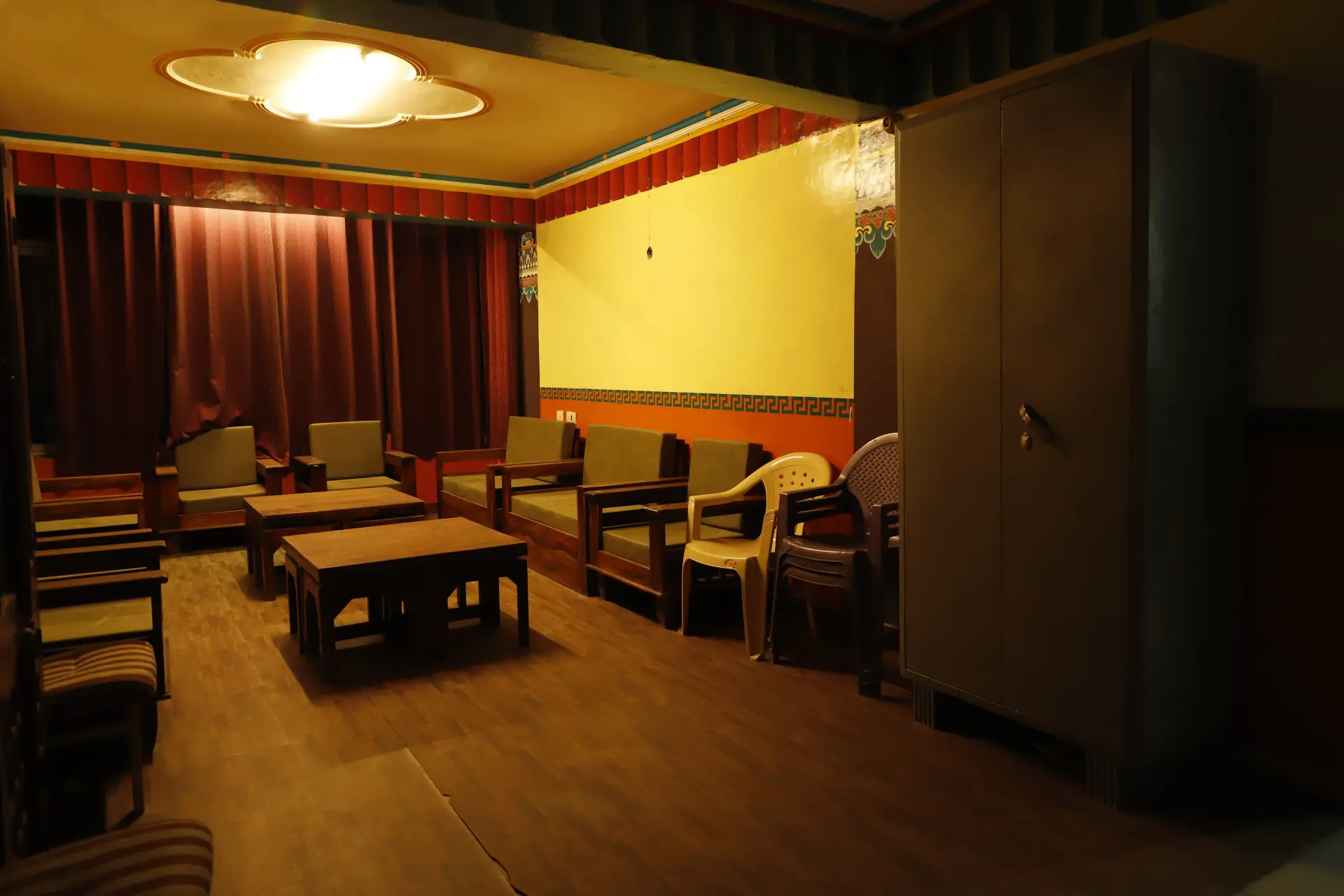Lobby and common area at The Delek House Kaza boutique hotel — photo 5