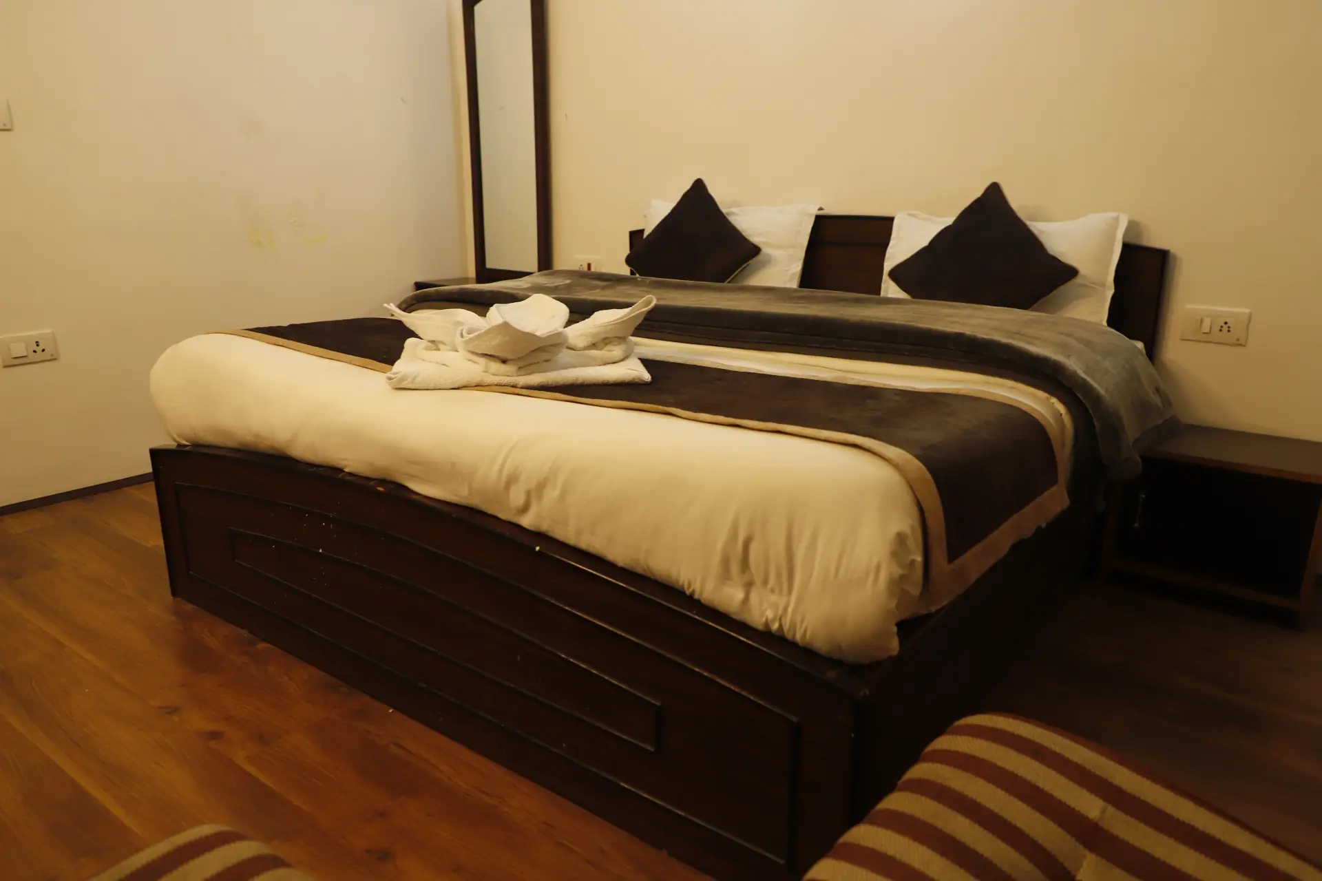 Heritage mud-house room interior at The Delek House Kaza — photo 2