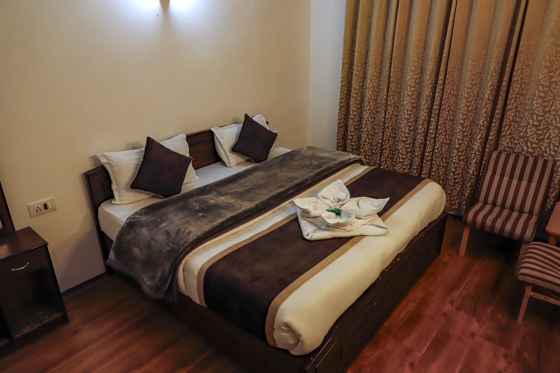 Heritage mud-house room interior at The Delek House Kaza — photo 10