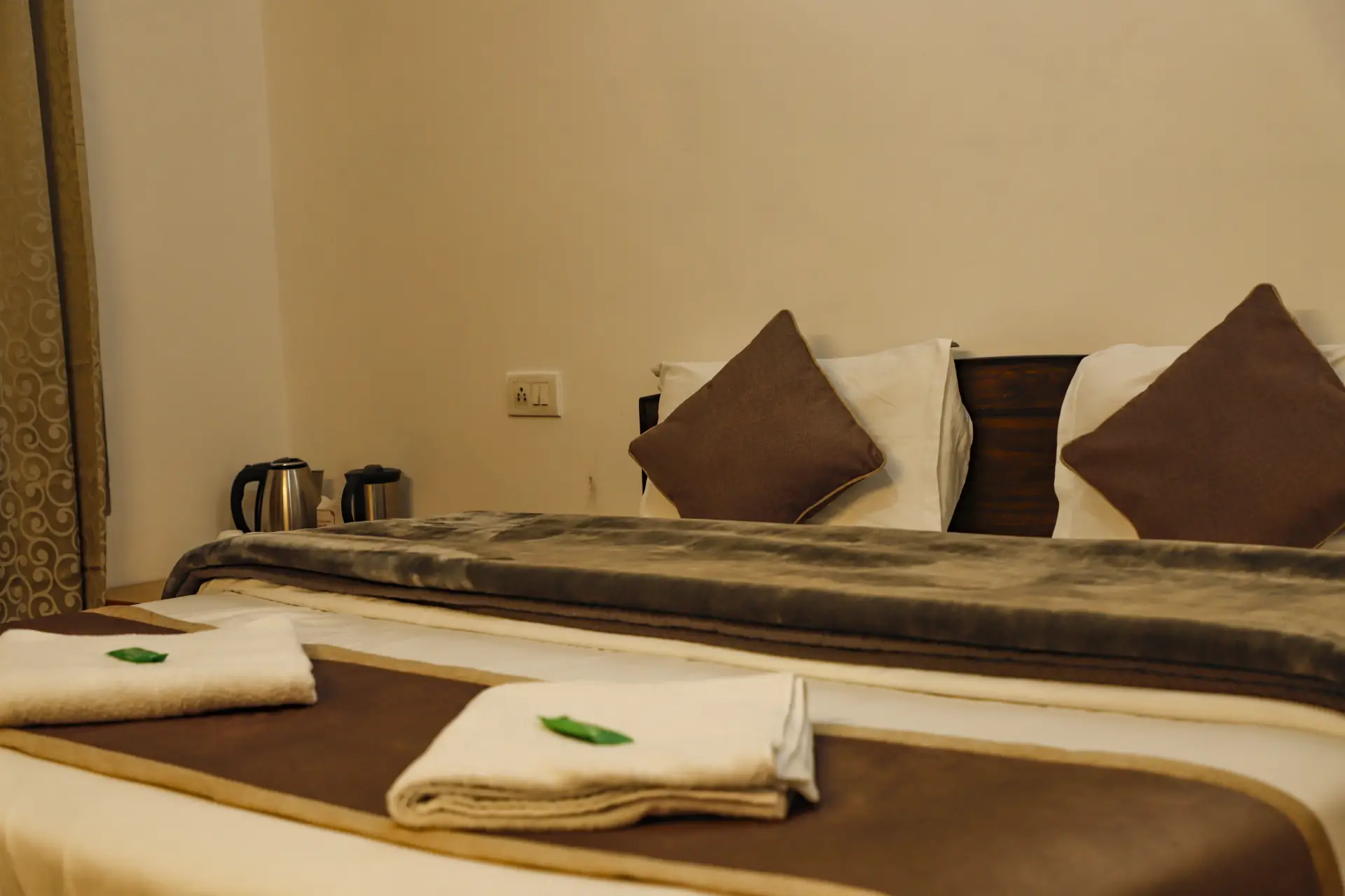 Heritage mud-house room interior at The Delek House Kaza — photo 32