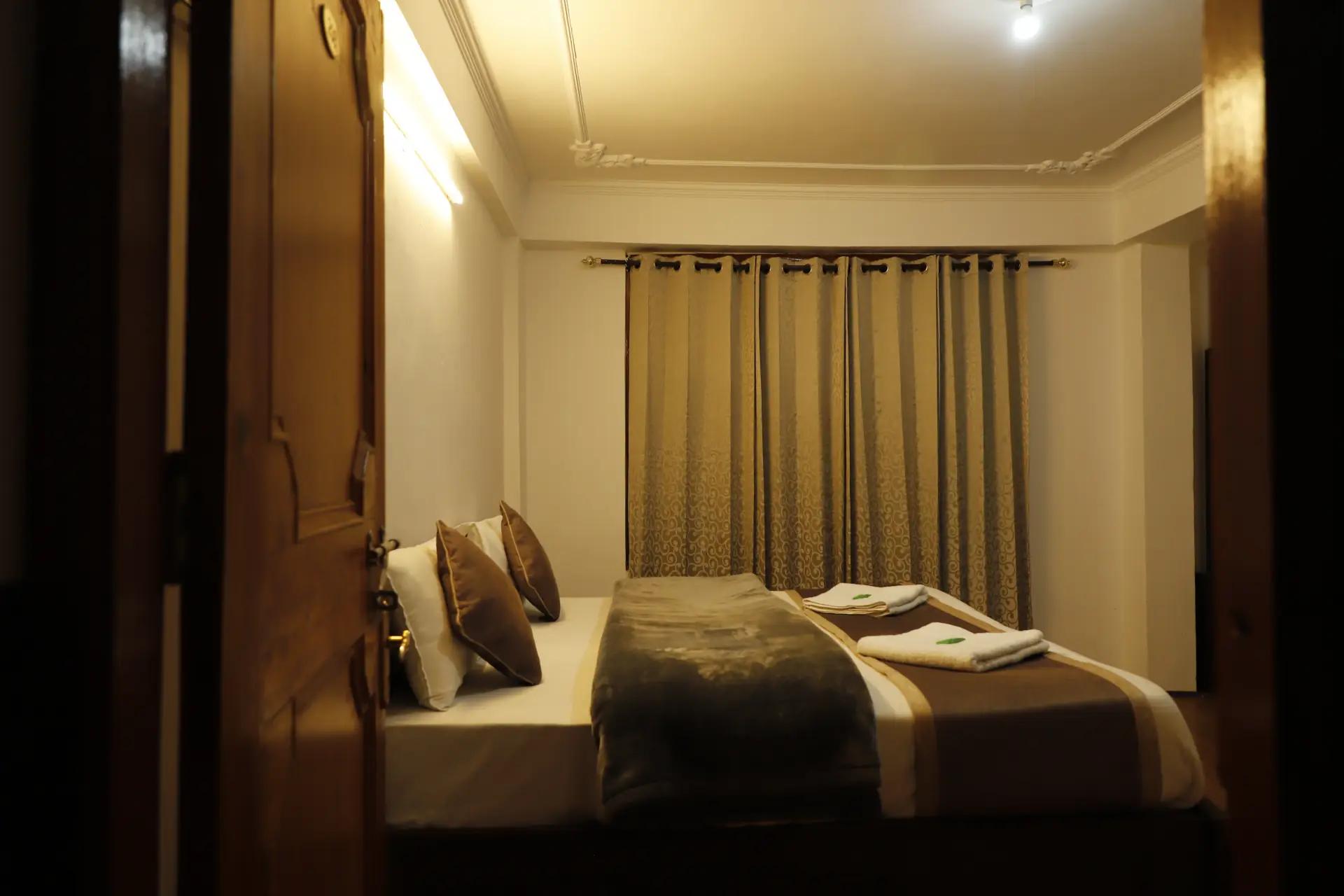 Heritage mud-house room interior at The Delek House Kaza — photo 46