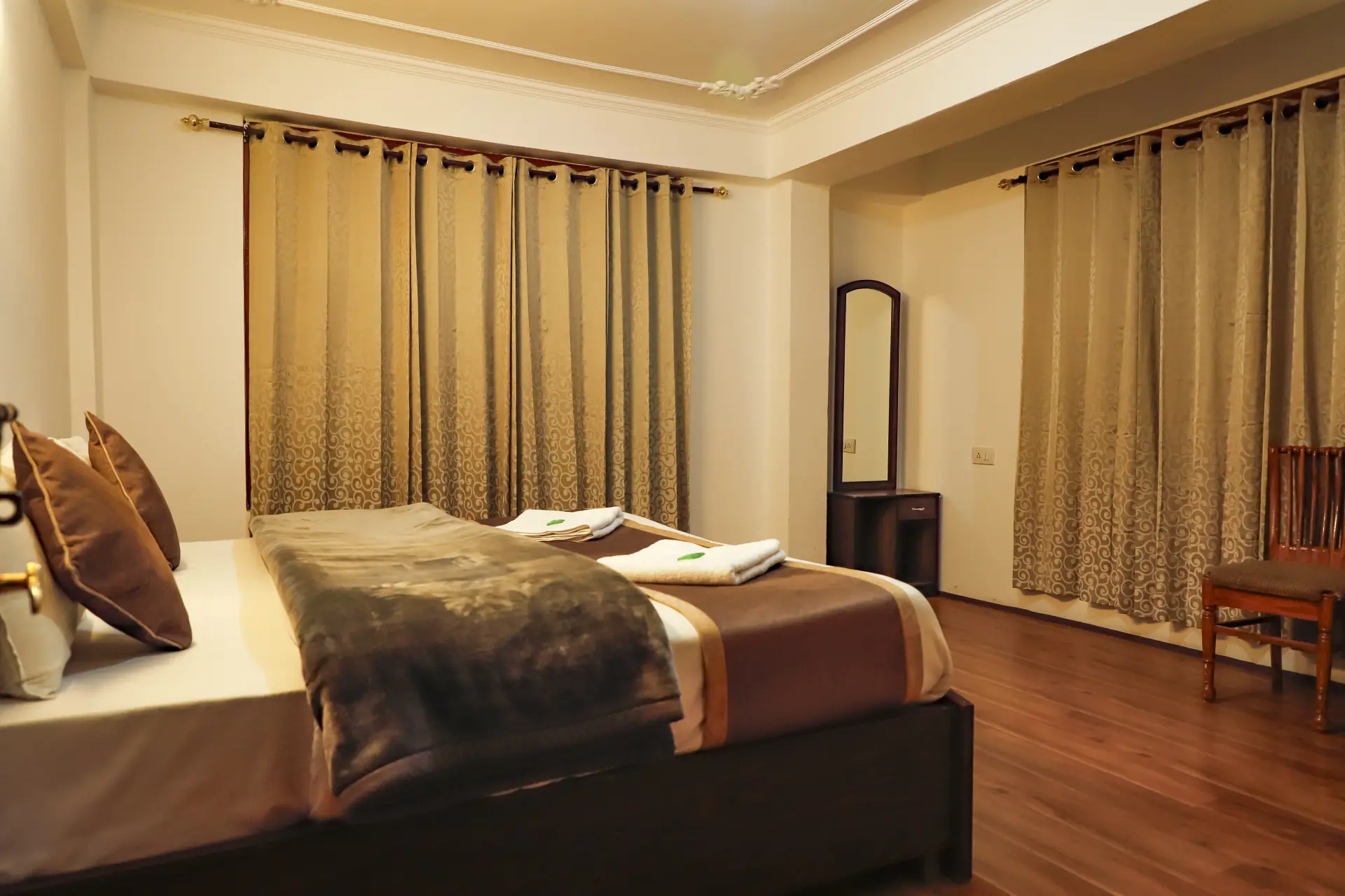 Heritage mud-house room interior at The Delek House Kaza — photo 48